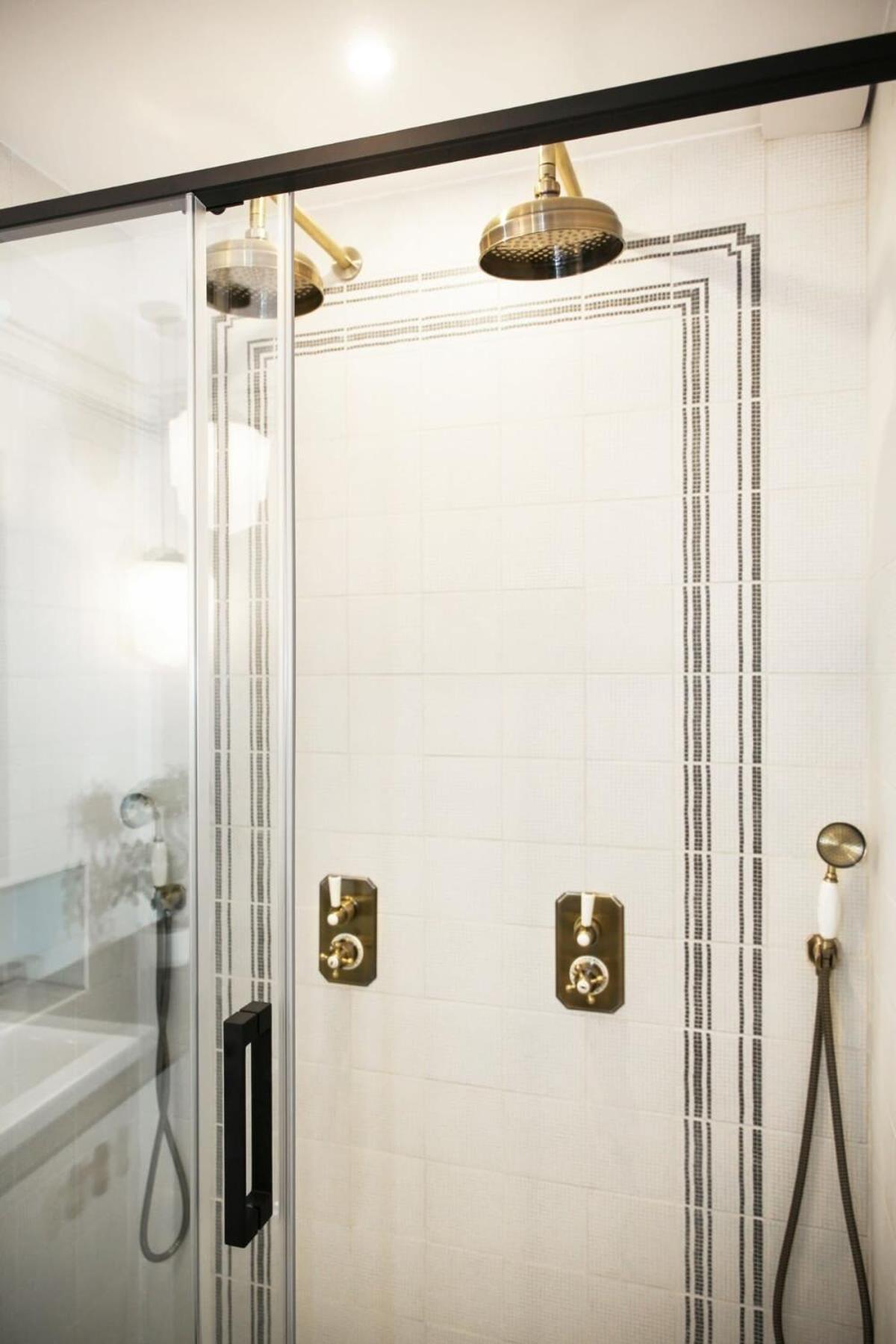 Magnifique Appartement Familial Grand Boulevard-4P - Flat-Guest باريس المظهر الخارجي الصورة